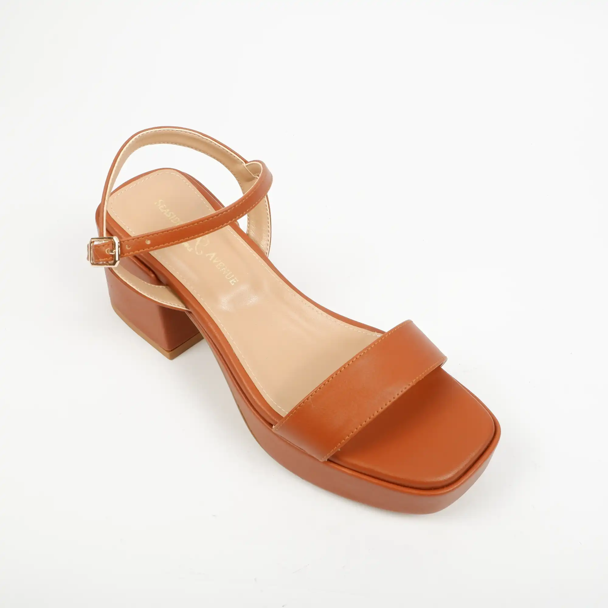 ornella camel (1)