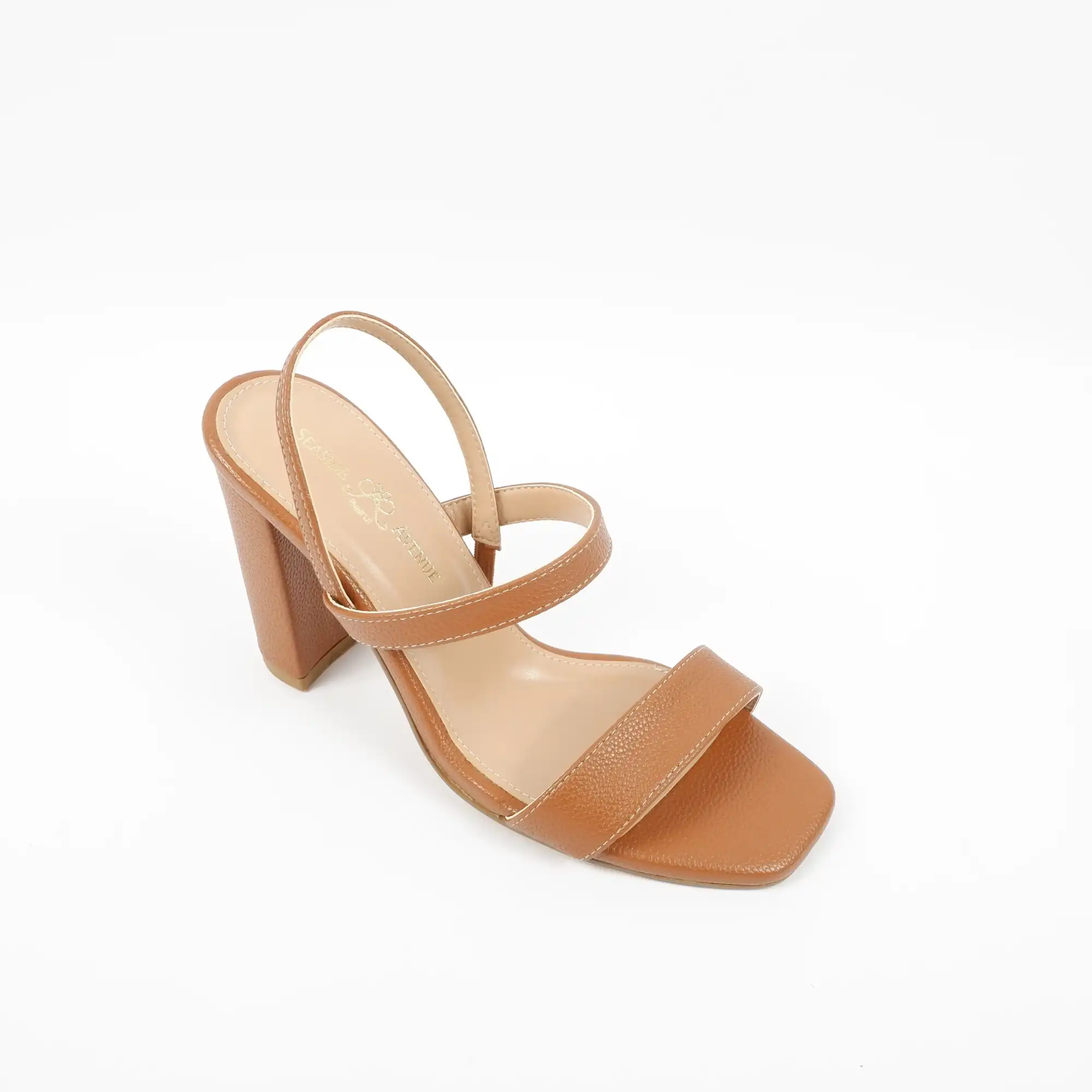dilleta camel (1)