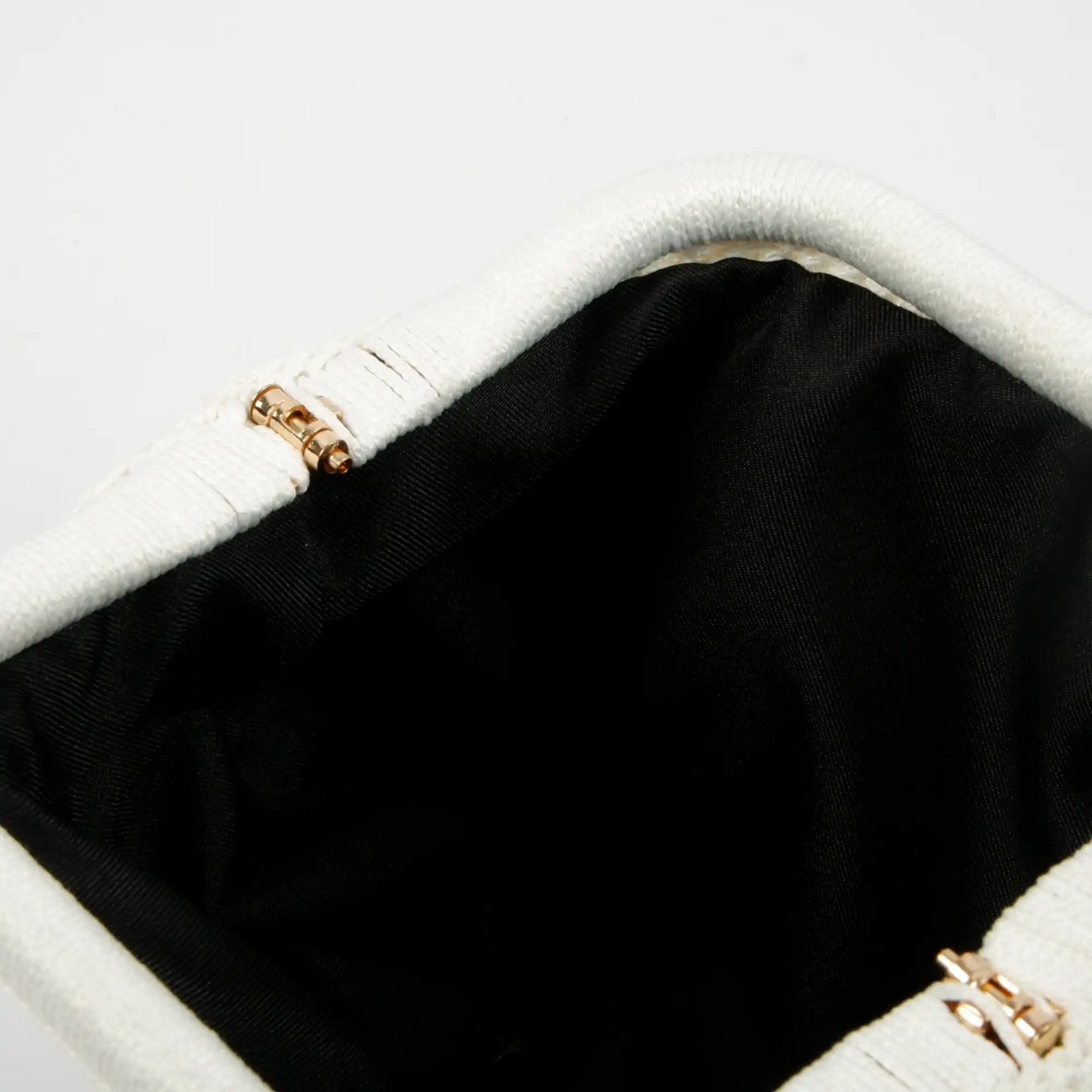 nerina white (3)