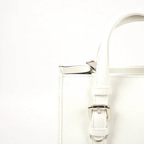 AMARELLE WHITE (4)
