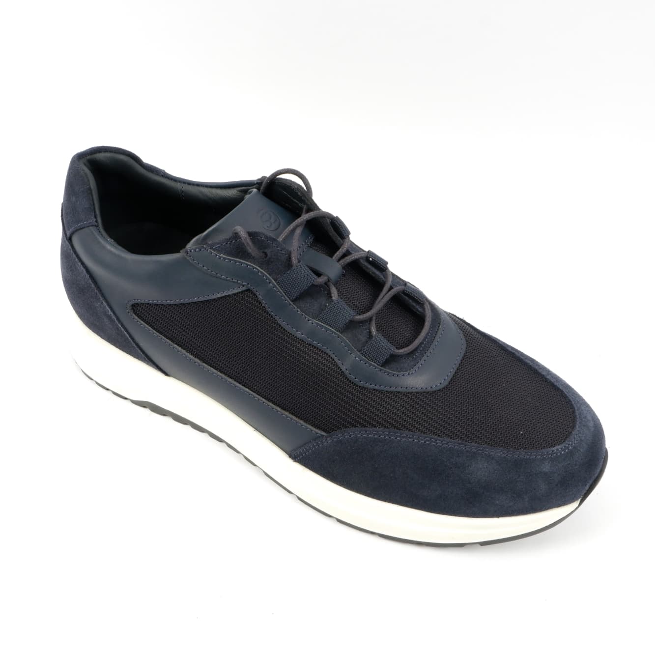 ISANDRO NAVY (4)