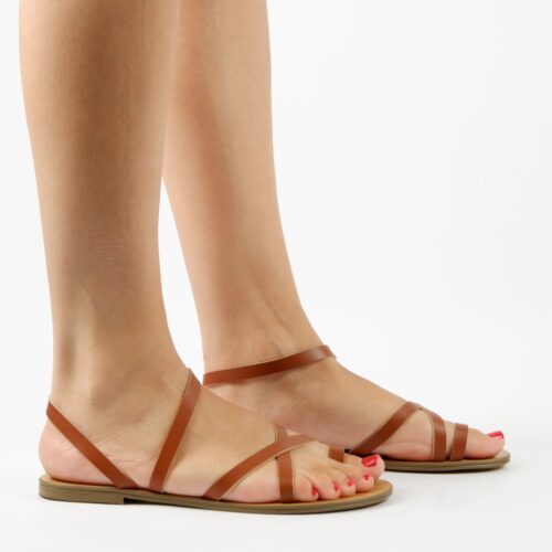 CASSANDRA CAMEL (1)